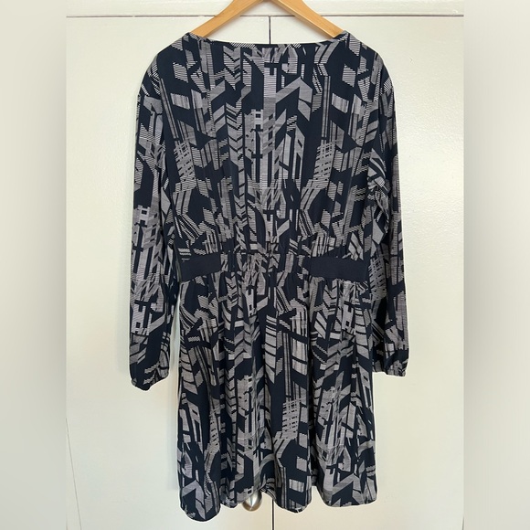 Joe Fresh Patterned Dress - Picture 4 of 9